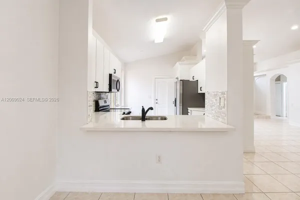 $699,000 | 9437 Southwest 183rd Terrace, Palmetto Bay, FL 33157