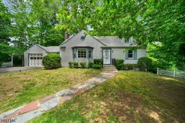 $550,000 | 24 Lakeside Drive, Boonton, NJ 07005