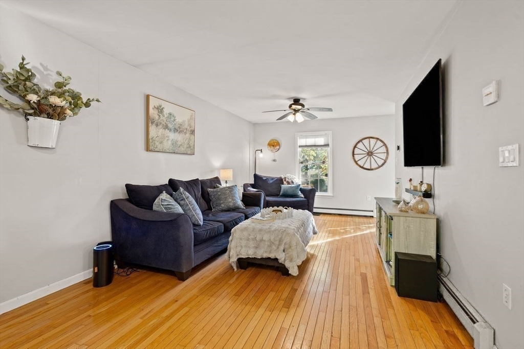 29 Charlotte Road Ipswich, MA 01938 - Photo 8 of 42