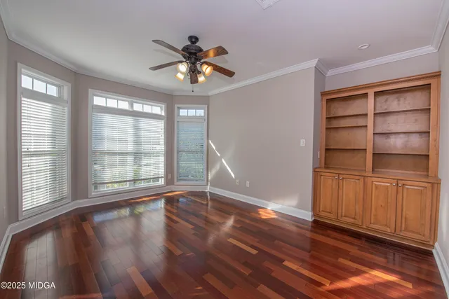 a view of entryway and hall