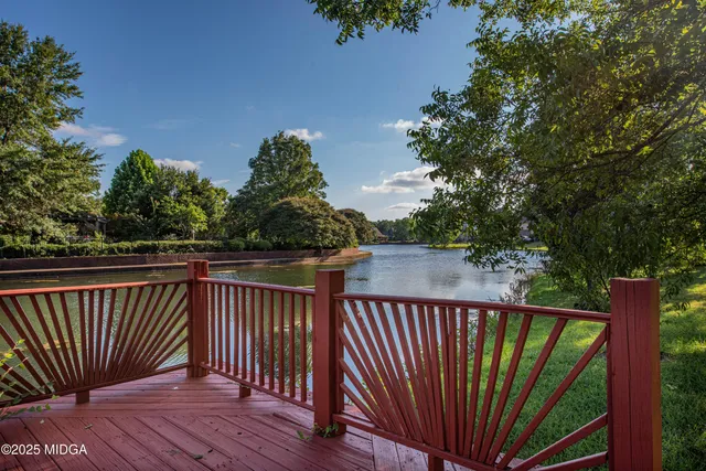 $555,000 | 106 Bretwood Court, Centerville, GA 31028