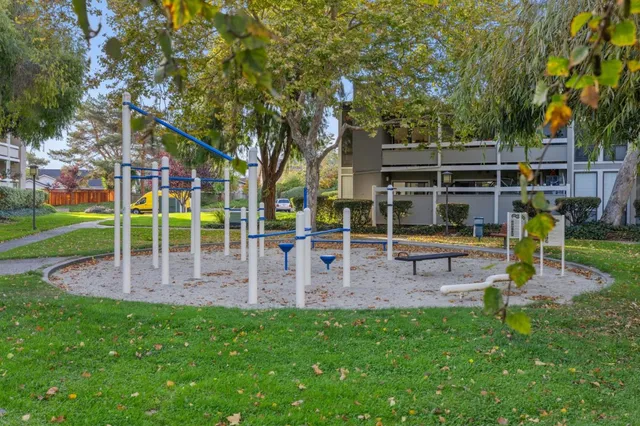 $828,000 | 1081 Beach Park Boulevard, Unit 206, Foster City, CA 94404