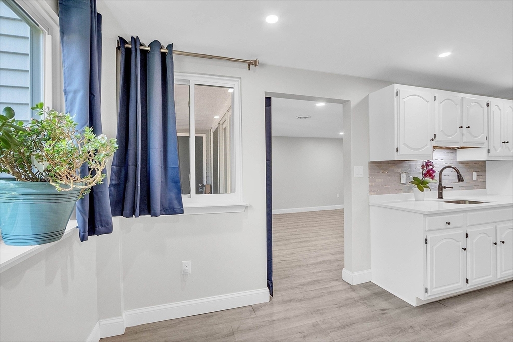 255 North Road, Unit 168 Chelmsford, MA 01824 - Photo 5 of 32 Gallery Image 5