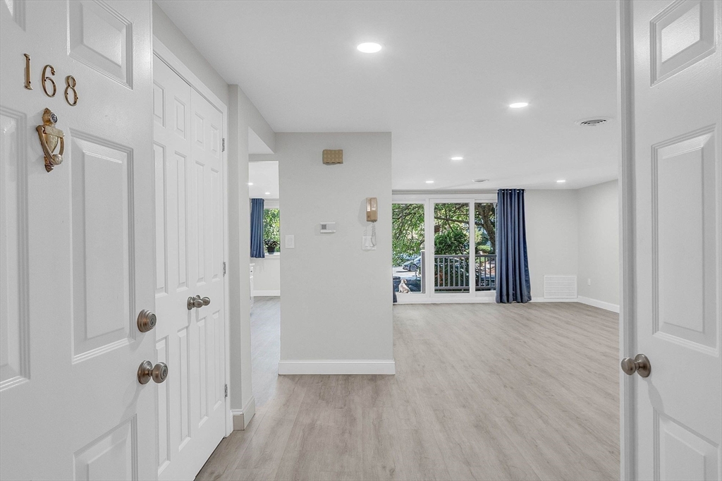 255 North Road, Unit 168 Chelmsford, MA 01824 - Photo 10 of 32 Gallery Image 10