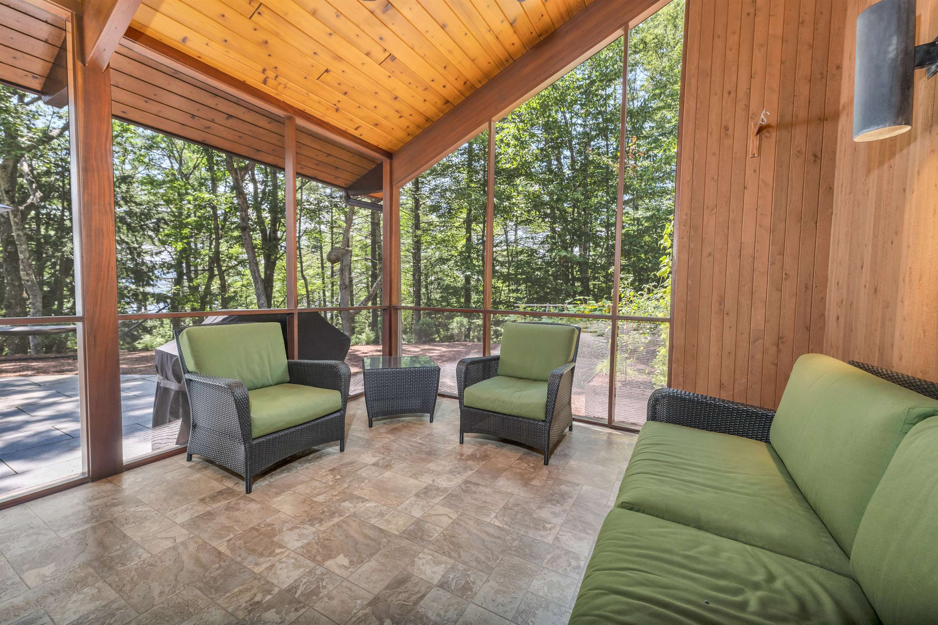 86 Pleasant Street Meredith, NH 03253 - Photo 35 of 58