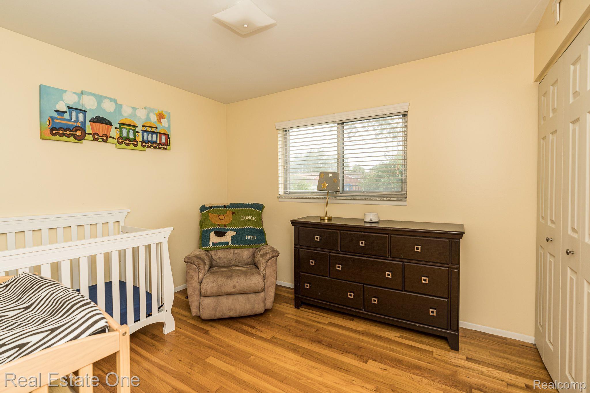 2623 Rhodes Drive Troy, MI 48083 - Photo 20 of 28 Gallery Image 20