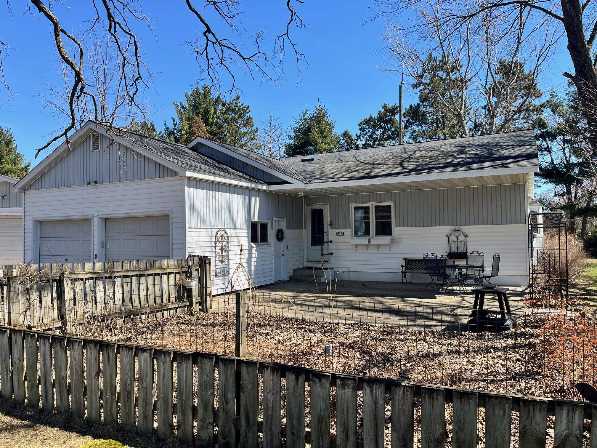 998 Czech Friendship, WI 53934 - Photo 1 of 15