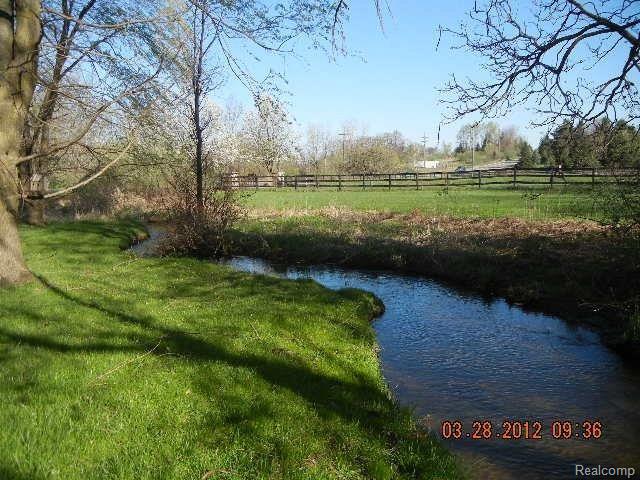 4011 Golf Club Road Howell, MI 48843 - Photo 16 of 17 DSCN3797.JPG