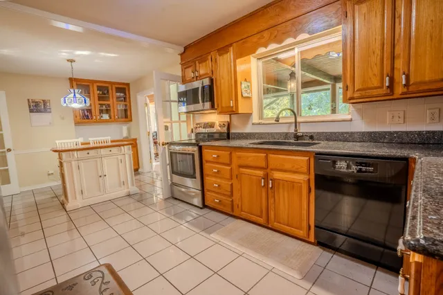 $459,900 | 499 Pettus Street, Lawrenceburg, TN 38464