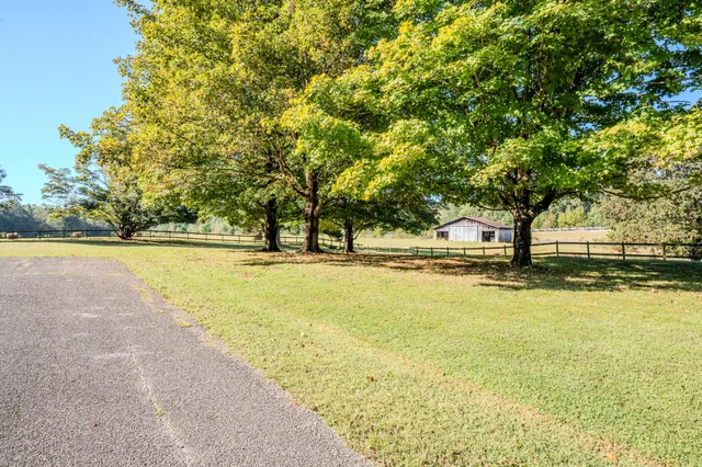 $459,900 | 499 Pettus Street, Lawrenceburg, TN 38464