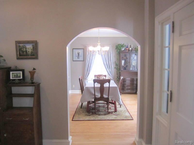 304 Mission Road Sault Ste. Marie, MI 49783 - Photo 7 of 25 7.JPG