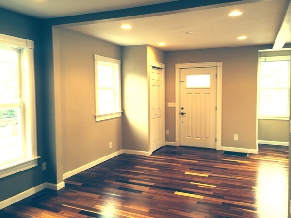 7 R Foss Avenue Saugus, MA 01906 - Photo 5 of 23 Gallery Image 5
