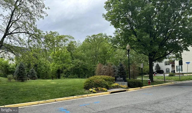 $2,000 | 2451 Midtown Avenue, Unit 107, Alexandria, VA 22303