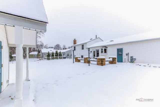 $450,000 | 225 Wickham Drive, Schaumburg, IL 60193