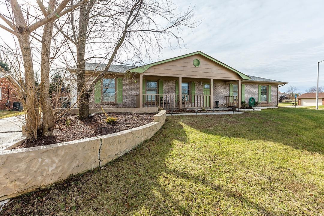 644 Squires Road Lexington, KY 40515 - Photo 3 of 34 Photo 3