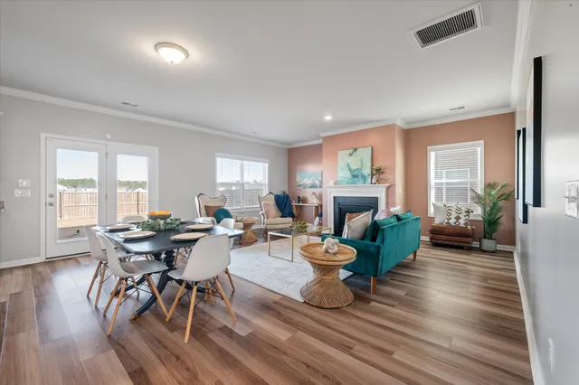 $385,000 | 303 Torslanda Lane, Summerville, SC 29486