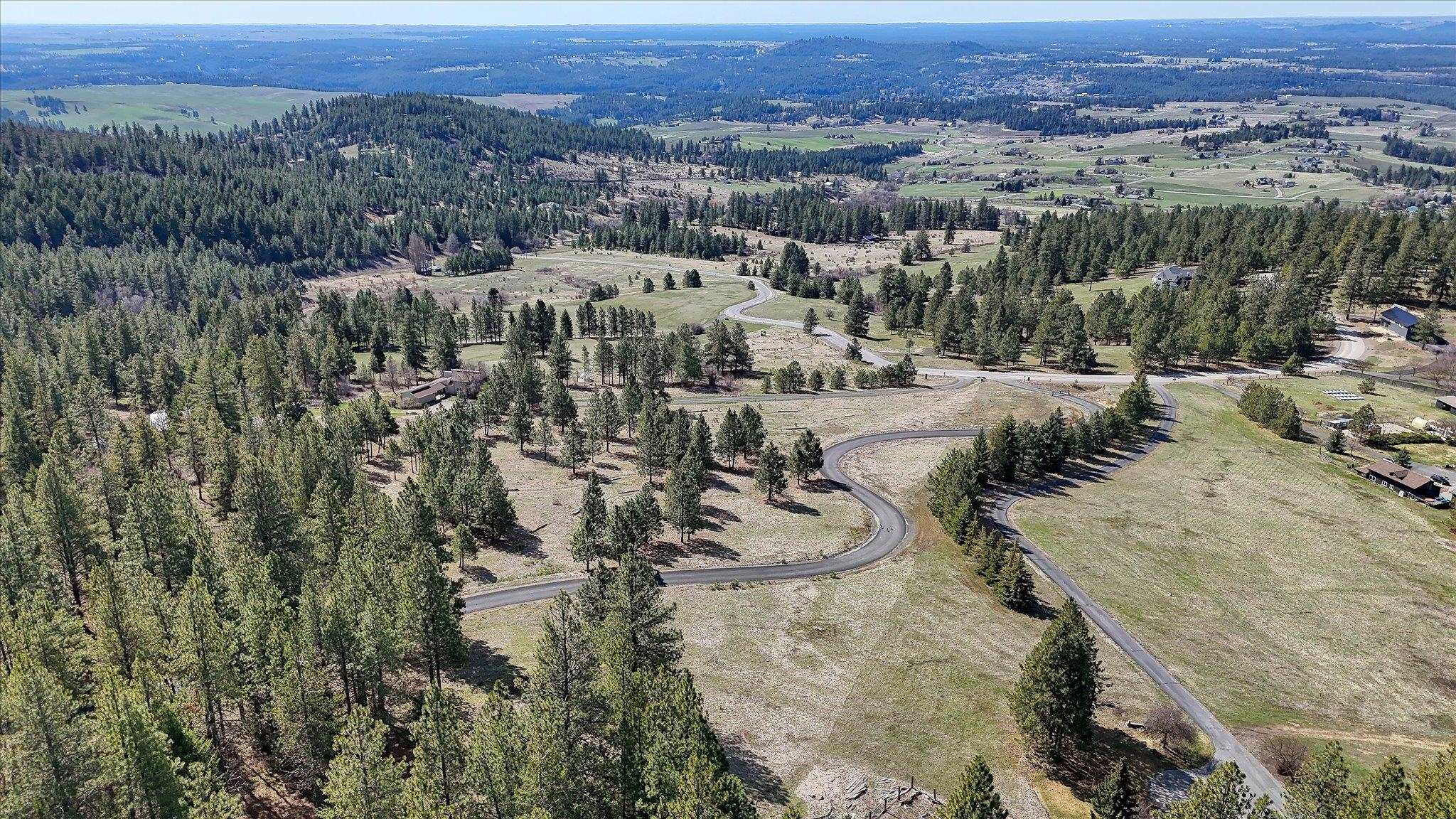 6707 South Sagewood Road Spokane, WA 99223 - Photo 17 of 46