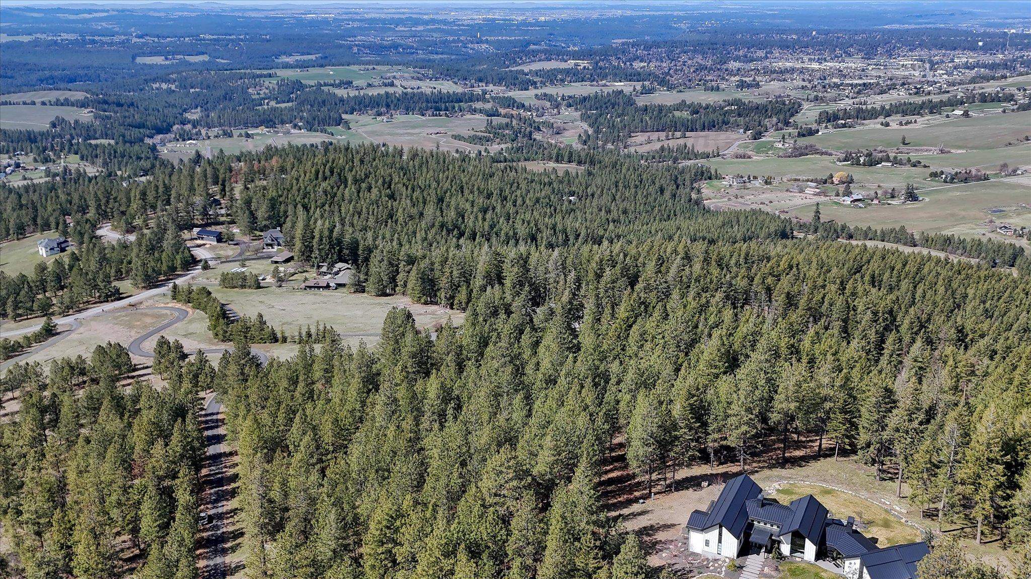 6707 South Sagewood Road Spokane, WA 99223 - Photo 32 of 46