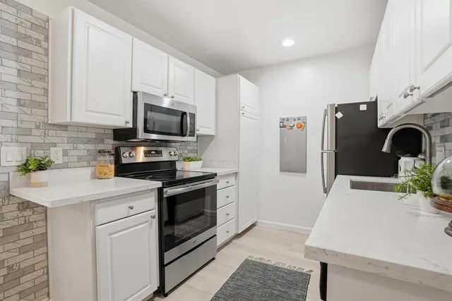 $349,999 | 1443-1443 Marchbanks Drive, Unit 2, Walnut Creek, CA 94598