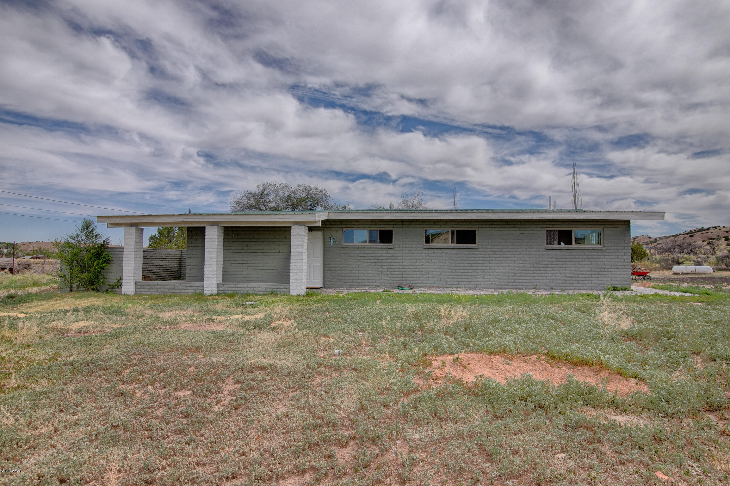 5042 Old Concho Road Concho, AZ 85924 - Photo 10 of 33