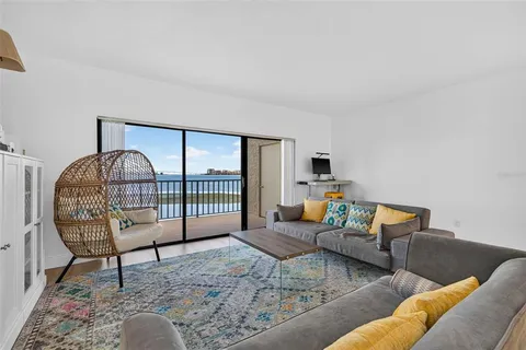 $599,900 | 602 Lime Avenue, Unit 101, Clearwater, FL 33756
