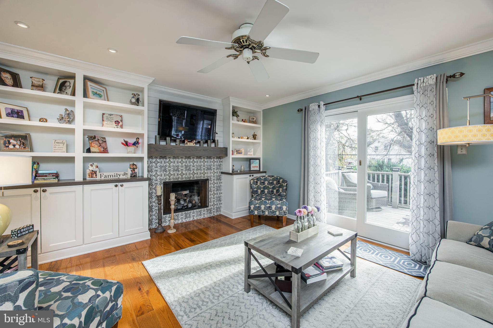 1327 Leedom Road Havertown, PA 19083 - Photo 12 of 45 Warm & Welcoming Family Room