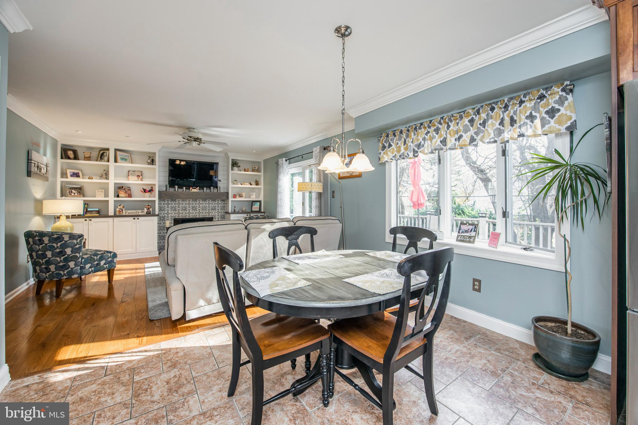 1327 Leedom Road Havertown, PA 19083 - Photo 21 of 45 Breakfast Room with Bay Window
