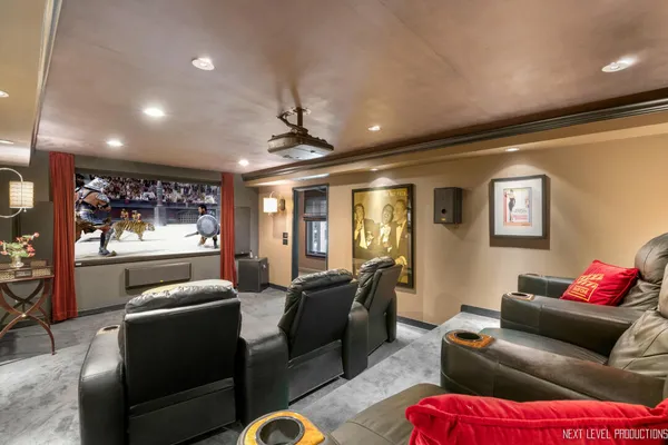 $2,295,000 | 203 Settlers Court, Naperville, IL 60565
