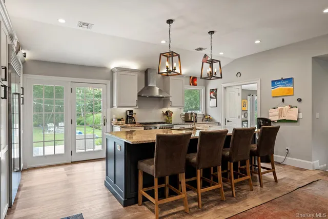 $1,399,900 | 24 Canvasback Lane, East Quogue, NY 11942