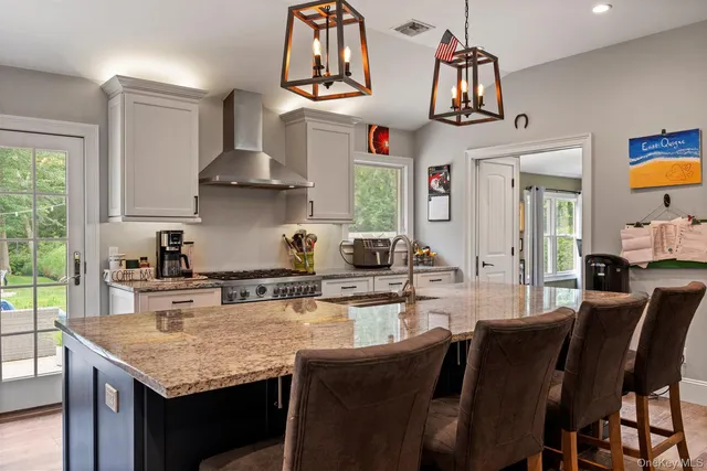 $1,399,900 | 24 Canvasback Lane, East Quogue, NY 11942