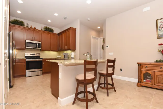 $2,600 | 6356 Hanfield Drive, Port Orange, FL 32128