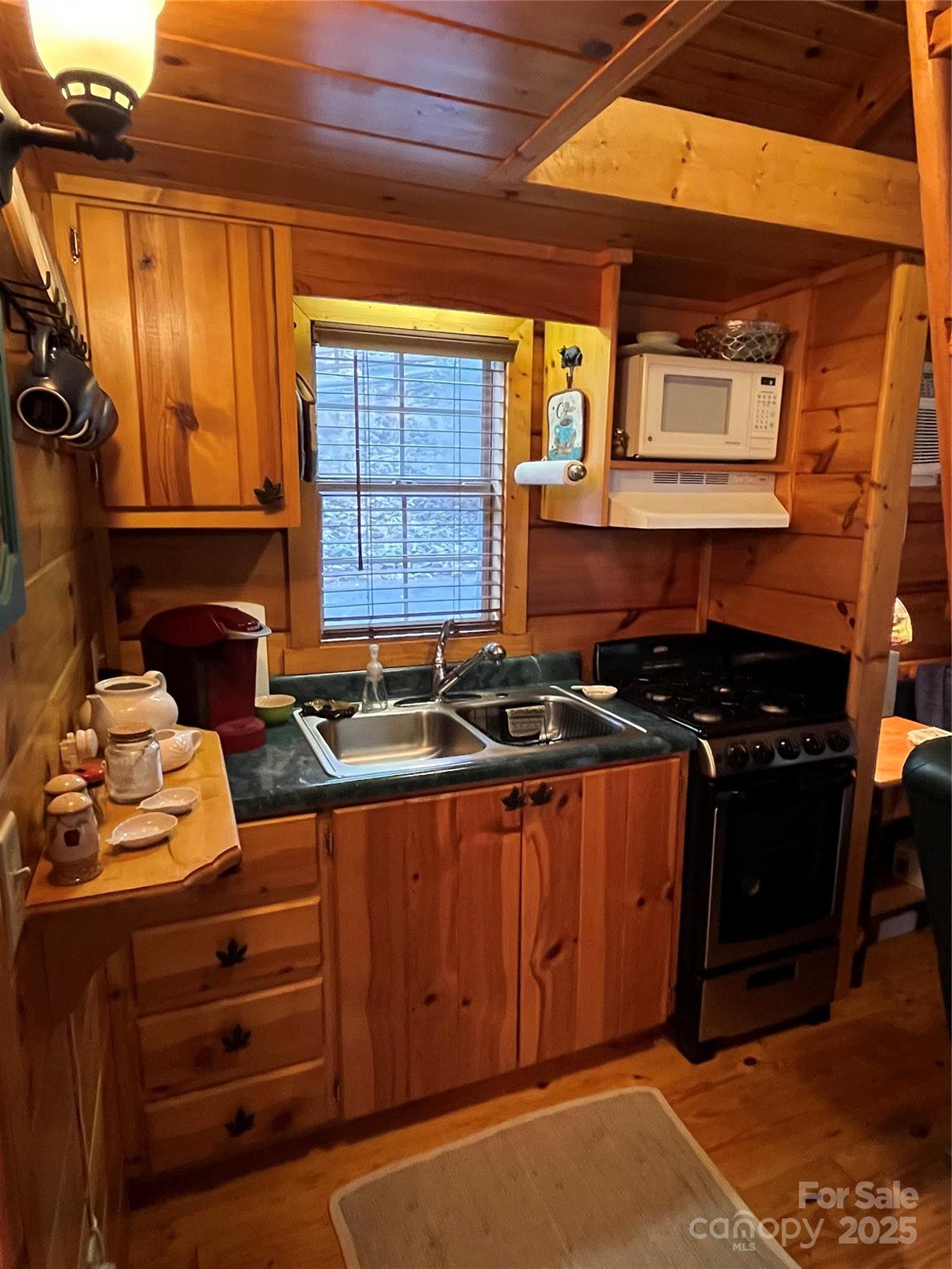 656 Hidden Valley Road Sparta, NC 28675 - Photo 13 of 30 Gallery Image 13