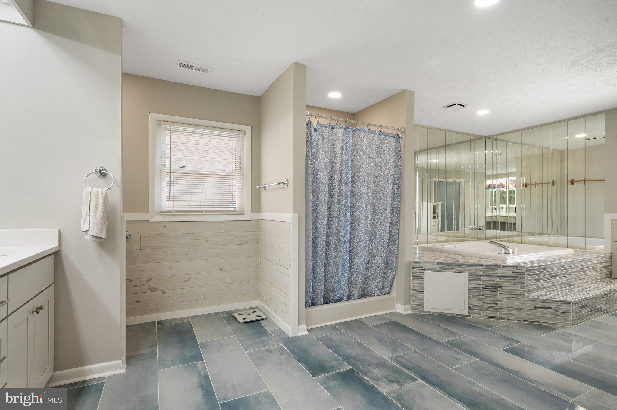 106 Lighthouse Drive Hampton, VA 23664 - Photo 44 of 61