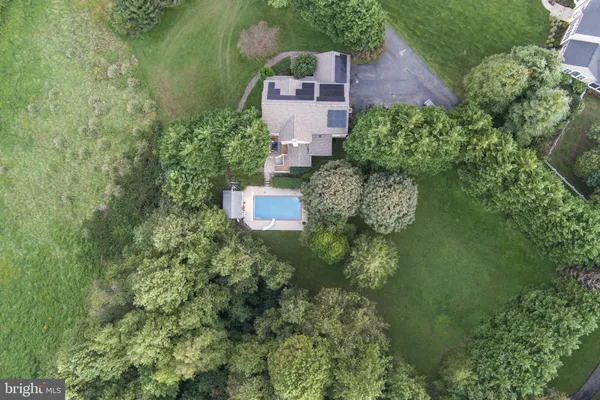 $899,000 | 4440 Claybrooke Drive, Lothian, MD 20711