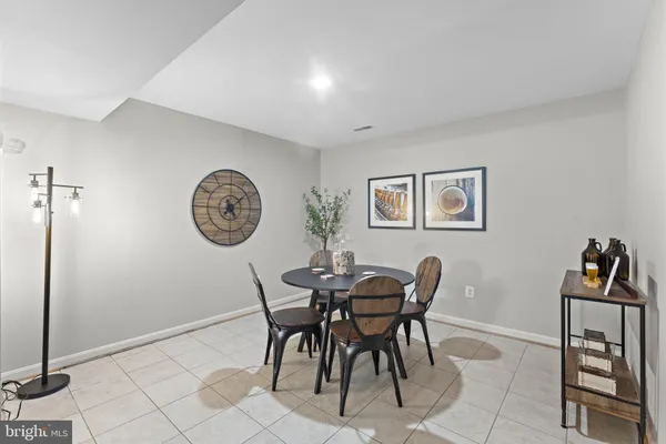$899,000 | 4440 Claybrooke Drive, Lothian, MD 20711