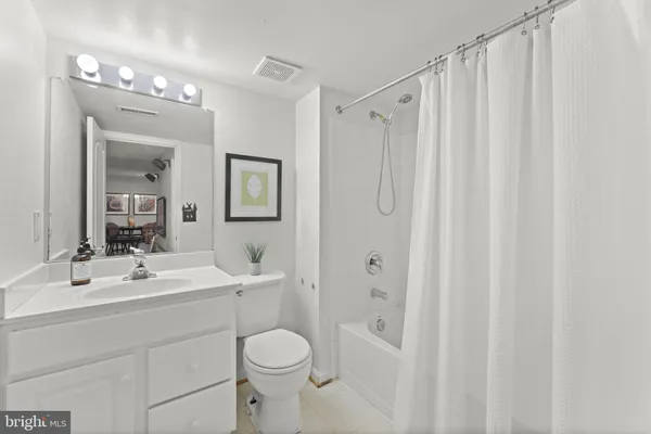 $899,000 | 4440 Claybrooke Drive, Lothian, MD 20711