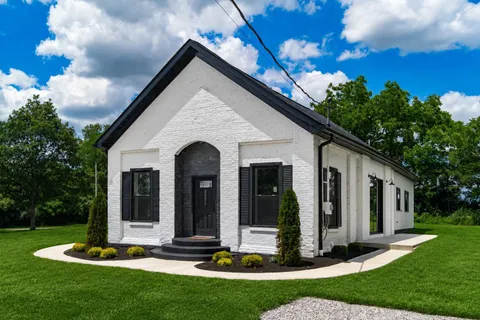 $745,000 | 3351 Georgesville-Wrightsville Road, Grove City, OH 43123