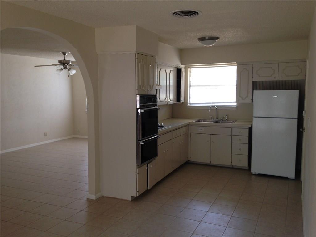 3067 Old North Road Farmers Branch, TX 75234 - Photo 4 of 13 Kitchen