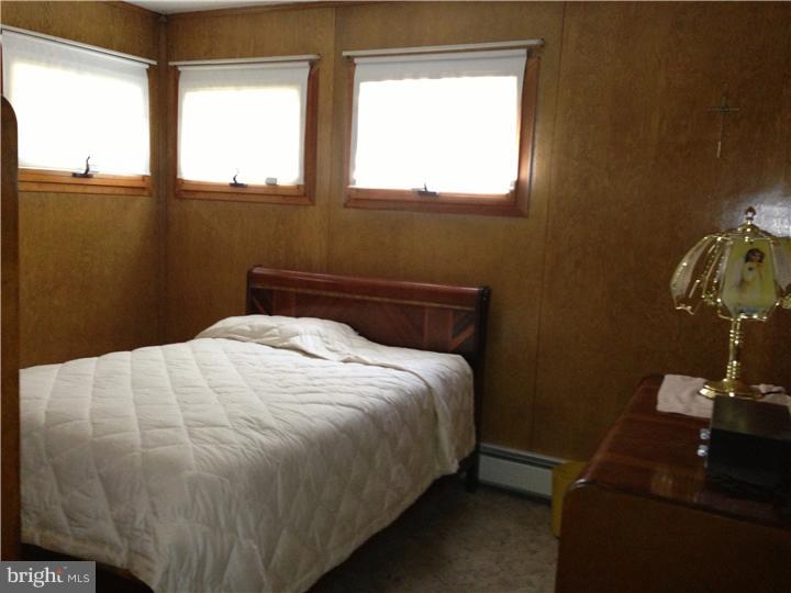 272 Yorkshire Road Fairless Hills, PA 19030 - Photo 8 of 15 Gallery Image 8