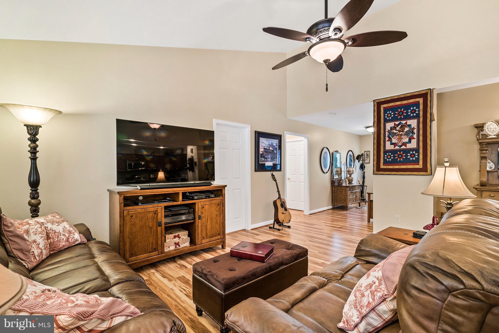 212 Skyline Road Locust Grove, VA 22508 - Photo 7 of 29 Family Room