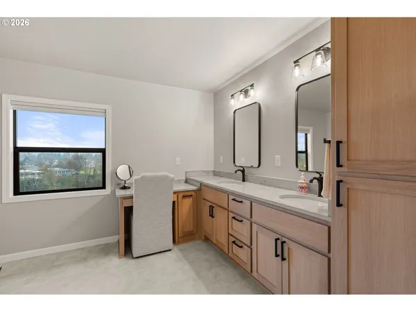 $749,000 | 1030 Southwest Sw River, Grants Pass, OR 97527