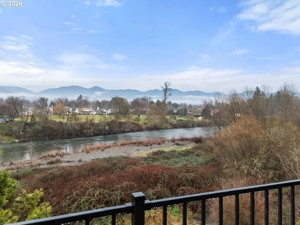 $749,000 | 1030 Southwest Sw River, Grants Pass, OR 97527