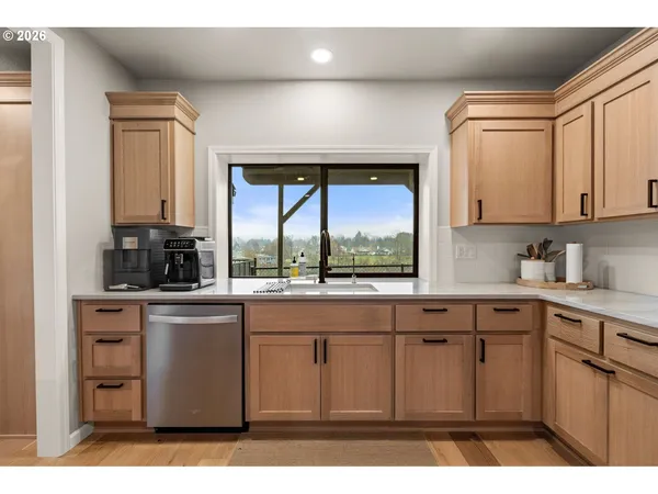 $749,000 | 1030 Southwest Sw River, Grants Pass, OR 97527