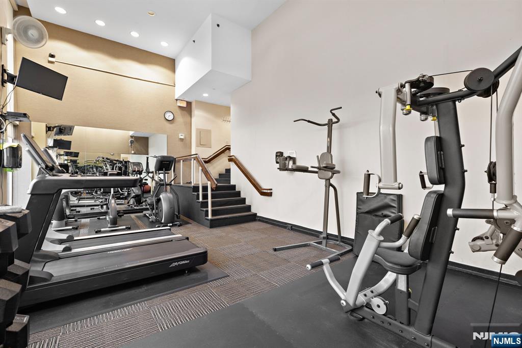 1 Horizon Road, Unit 806 Fort Lee, NJ 07024 - Photo 14 of 15