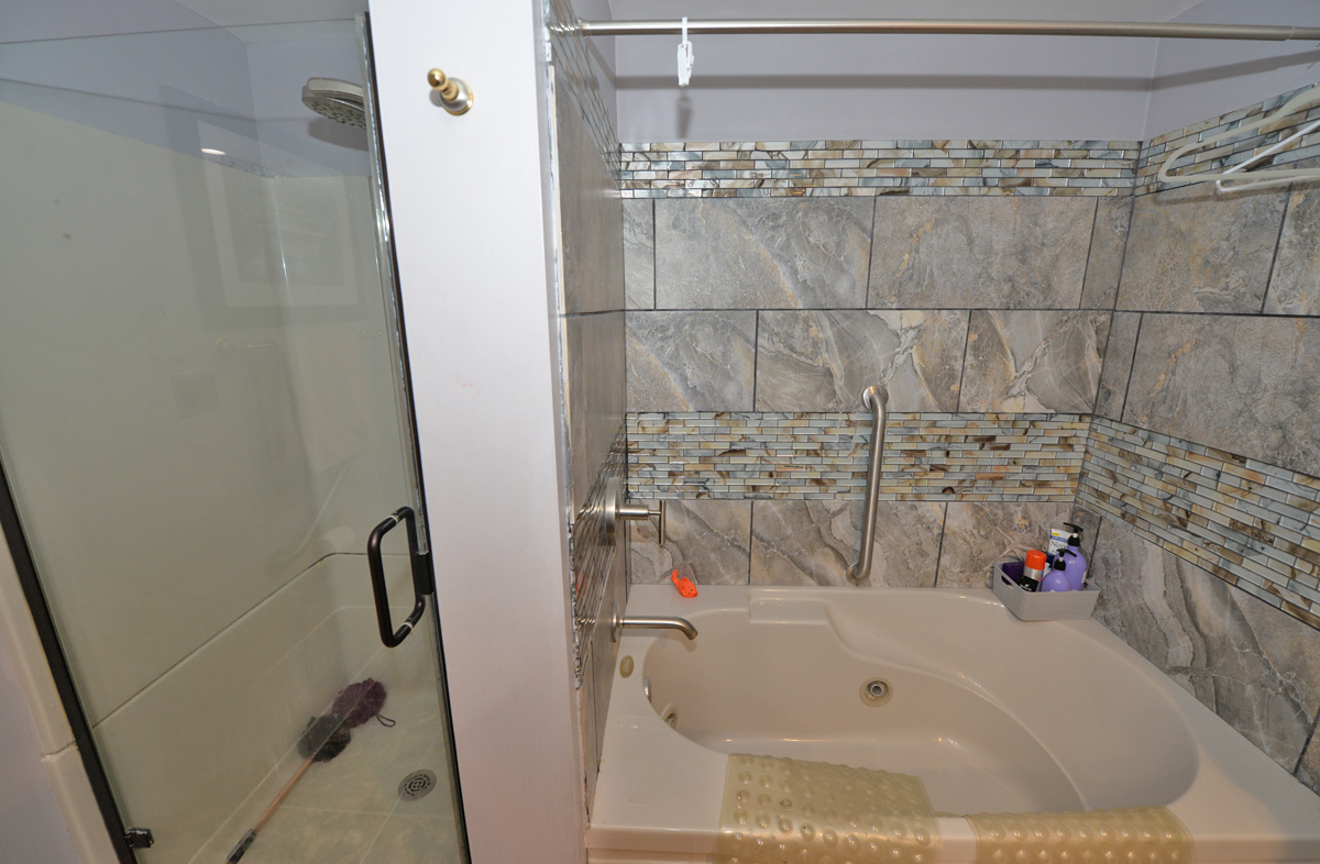 333 Lake Avenue, Unit 401 Racine, WI 53403 - Photo 20 of 38 Photo 20