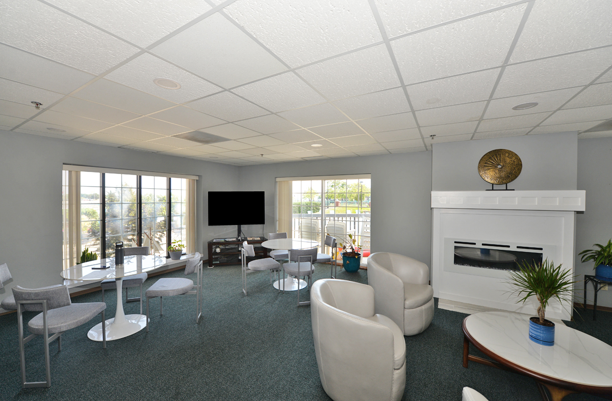 333 Lake Avenue, Unit 401 Racine, WI 53403 - Photo 32 of 38 Photo 32