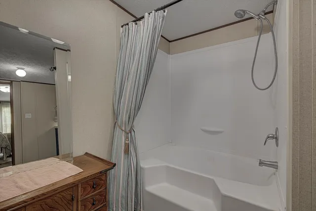 $250,000 | 327 County Road 1915, Warren, TX 77664