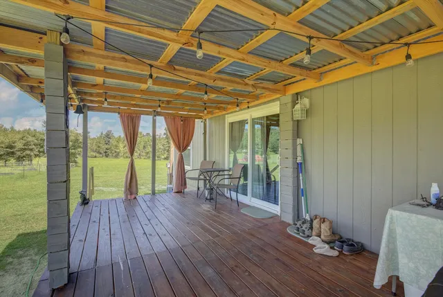 $250,000 | 327 County Road 1915, Warren, TX 77664