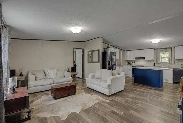 $250,000 | 327 County Road 1915, Warren, TX 77664