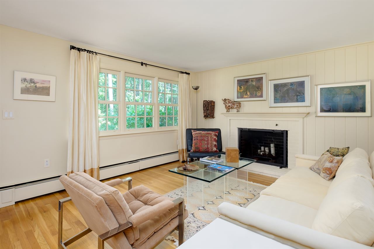 97 Mill Road North Hampton, NH 03862 - Photo 5 of 37
